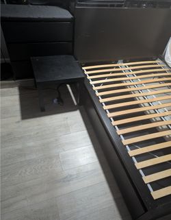 used 5 piece malm bedroom set