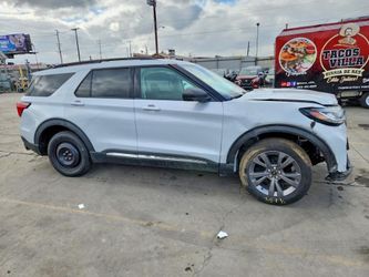 2025 Ford Explorer active