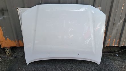2012-2015 Toyota Tacoma Hood USED