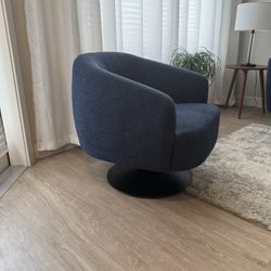 American Furniture Outlet Chair