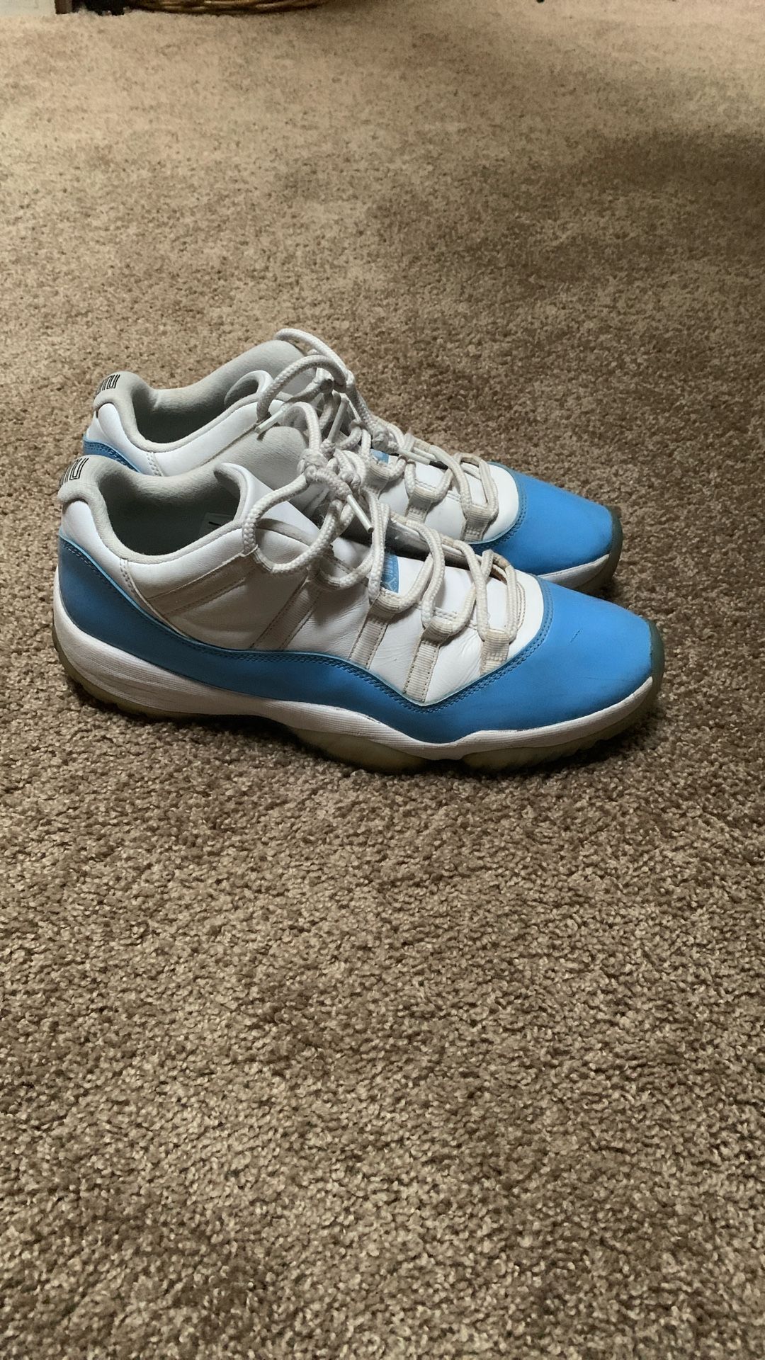 Jordan 11 Unc