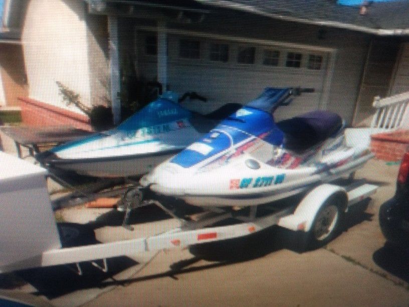 1992 Kawasaki 750 Super Sport, Pink And Registration Current Running one Ski Only No Trailer