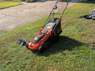 BLACK+DECKER Electric Lawn Mower