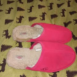 Red UGG Slippers (12)