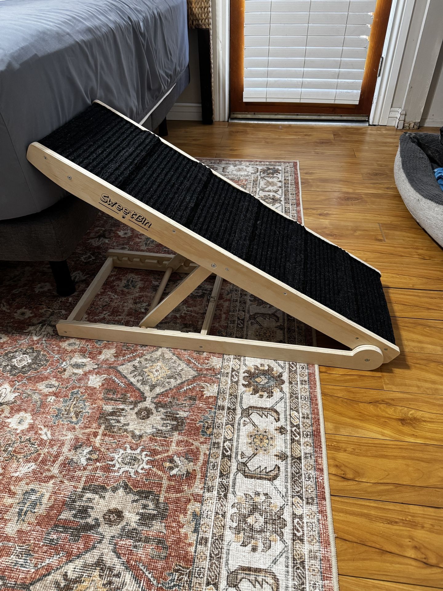 NEW Pet Ramp with Nonslip Carpet – Foldable, Portable, Heavy-Duty