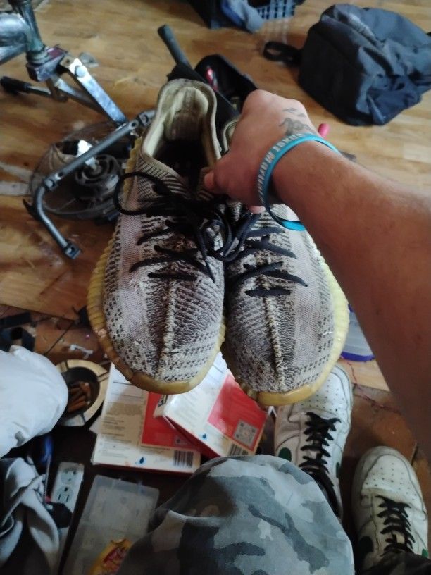 Yeezys Size 10 70 Obo