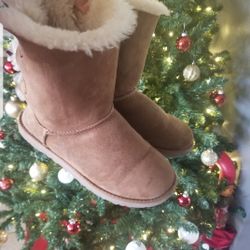 UGG BOOTS $$$$$90