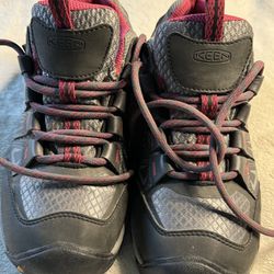 Women’s Keen Hiking Shoes Excellent Condition Size 6.5