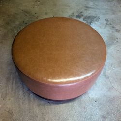 Leather Ottoman With Electric Court 