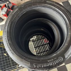 CONTINENTAL 255/45r19 PROCONTACT  (Set Of 4)