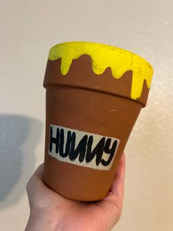 Wnnie the Pooh “HUNNY” Planter Pot