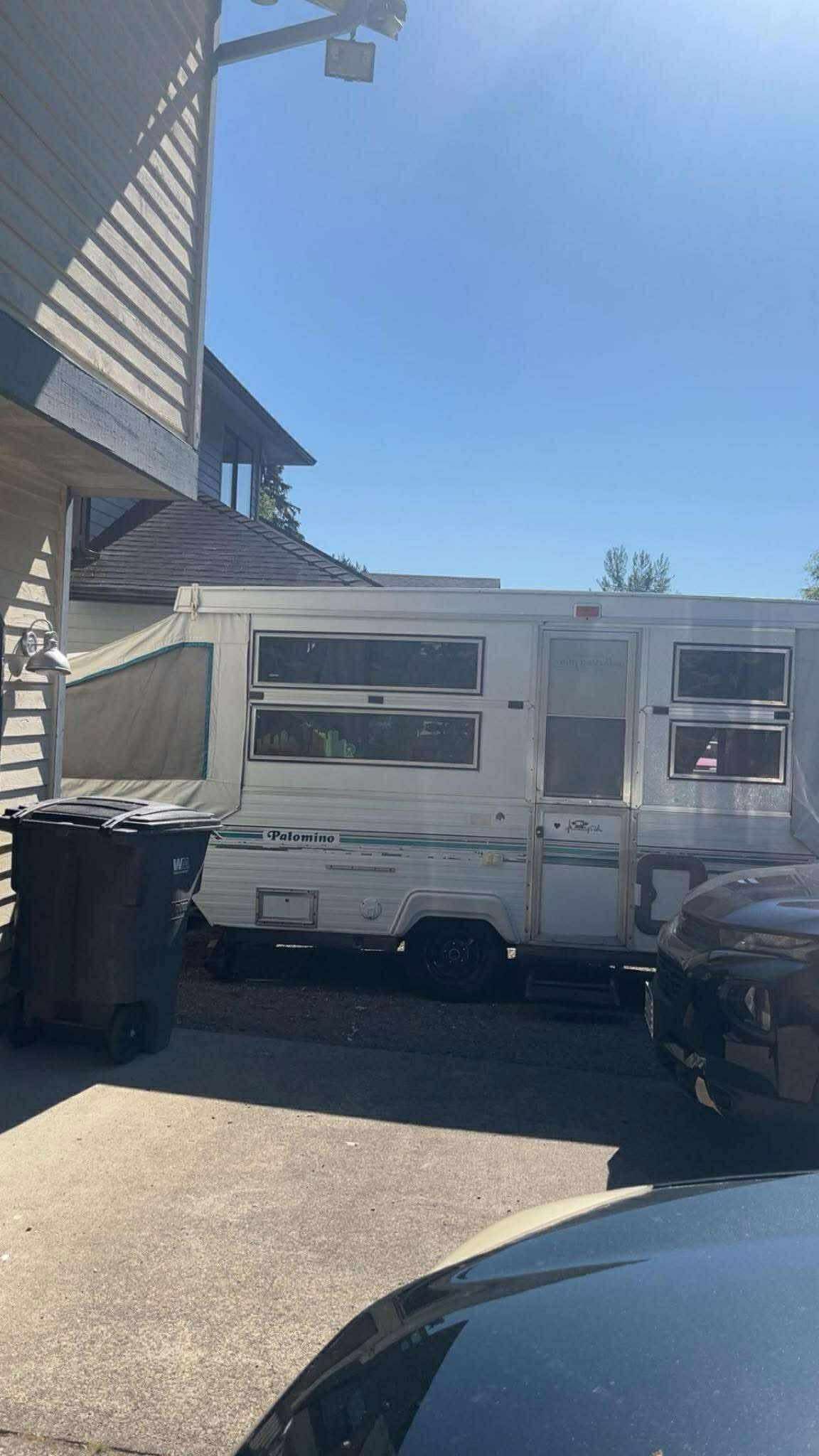 1995 Palomino Hardwall Camper