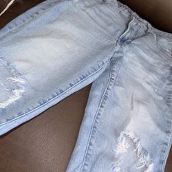 Old Navy Mom Ripped Jeans 