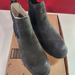 Ugg Waterproof Boots Brand New Sz 11