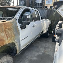 2023 Chevy Silverado 3500 Doors 
