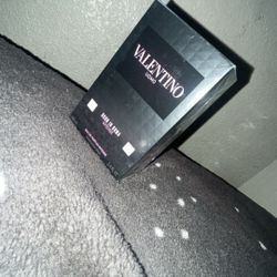 Valentino Born In Roma Intense Uomo Eau de Parfum 3.4oz