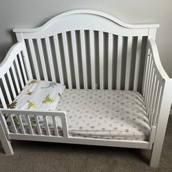 Jayden 4 In 1 Convertible Crib + Evolur Mattress