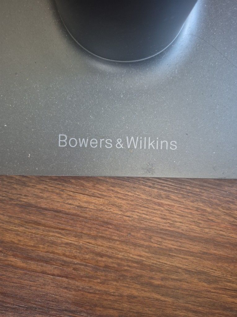 Bowers & Wilkins Speaker Stand