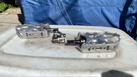 MKS MTE EZY Quick Release Alloy Bike Pedals 9/16” Silver Came Off Folding Dahon