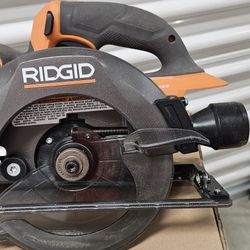 Like new 18V RIDGID 6-1/2" circular Saw