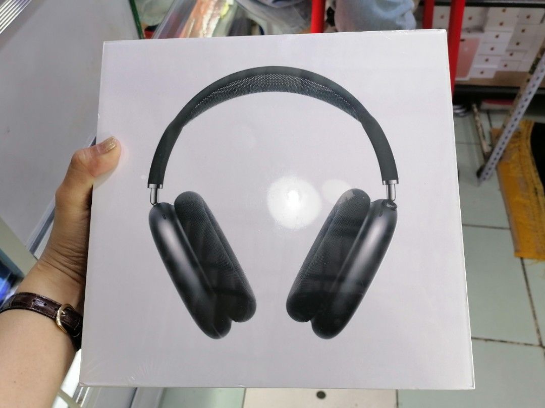 New In Box AirPods Max Space Gray (Sealed)