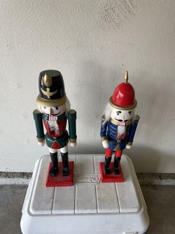 Nut Crackers