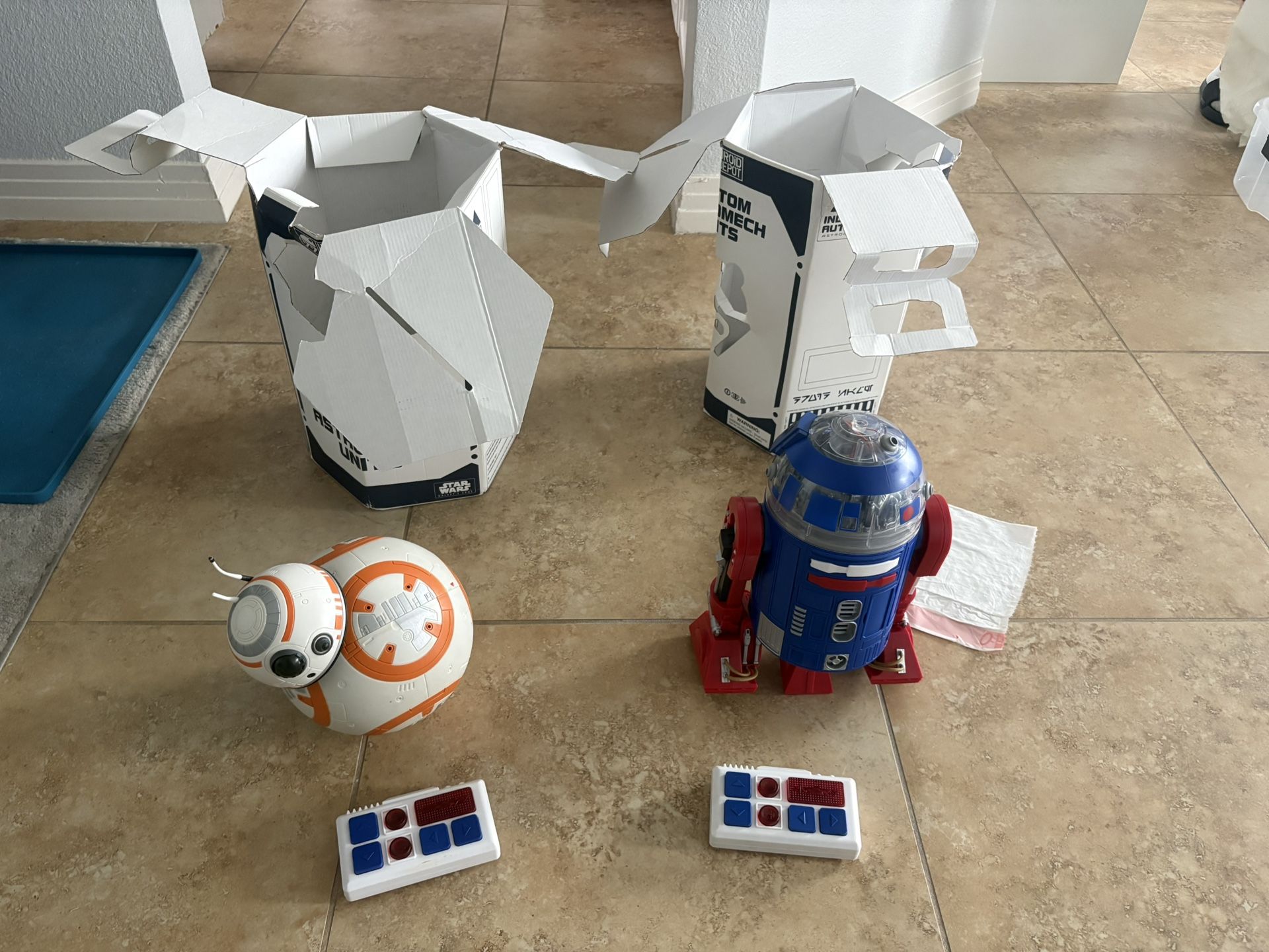 BB8 and R2D2 Remote Control Made At Disneyland 