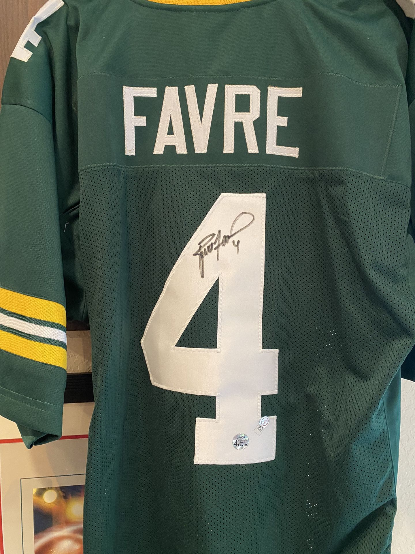 Brett Favre Autographed Jersey