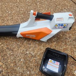 *** STIHL LEAF BLOWER ***