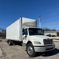 2018 Freightliner M2 106