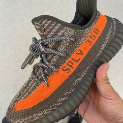 Yeezy Boost 350 V2 Carbon Beluga Size 8.5