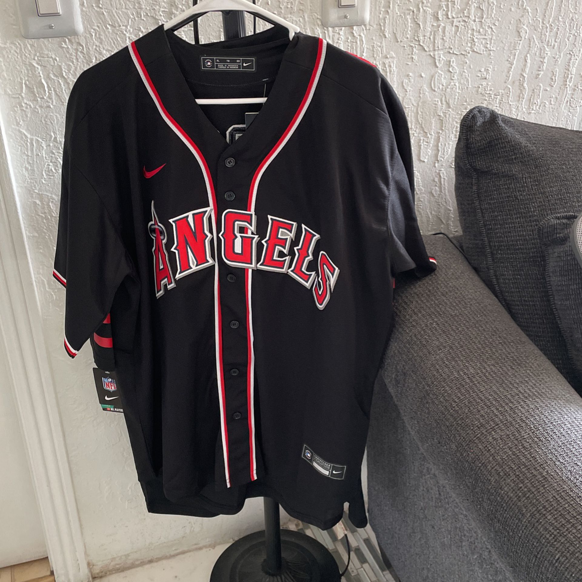 Anaheim Angels Baseball Jersey XL for Sale in Fullerton, CA - OfferUp