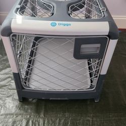 Diggs Revol Small Dog Crate With Extras