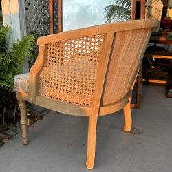 Rounded Back Caned Top Cushion, Seat Chair