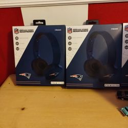 Brand New  In Box Two Pair Of New England Patriots Bluetooth Wireless Headphones Over The Ear