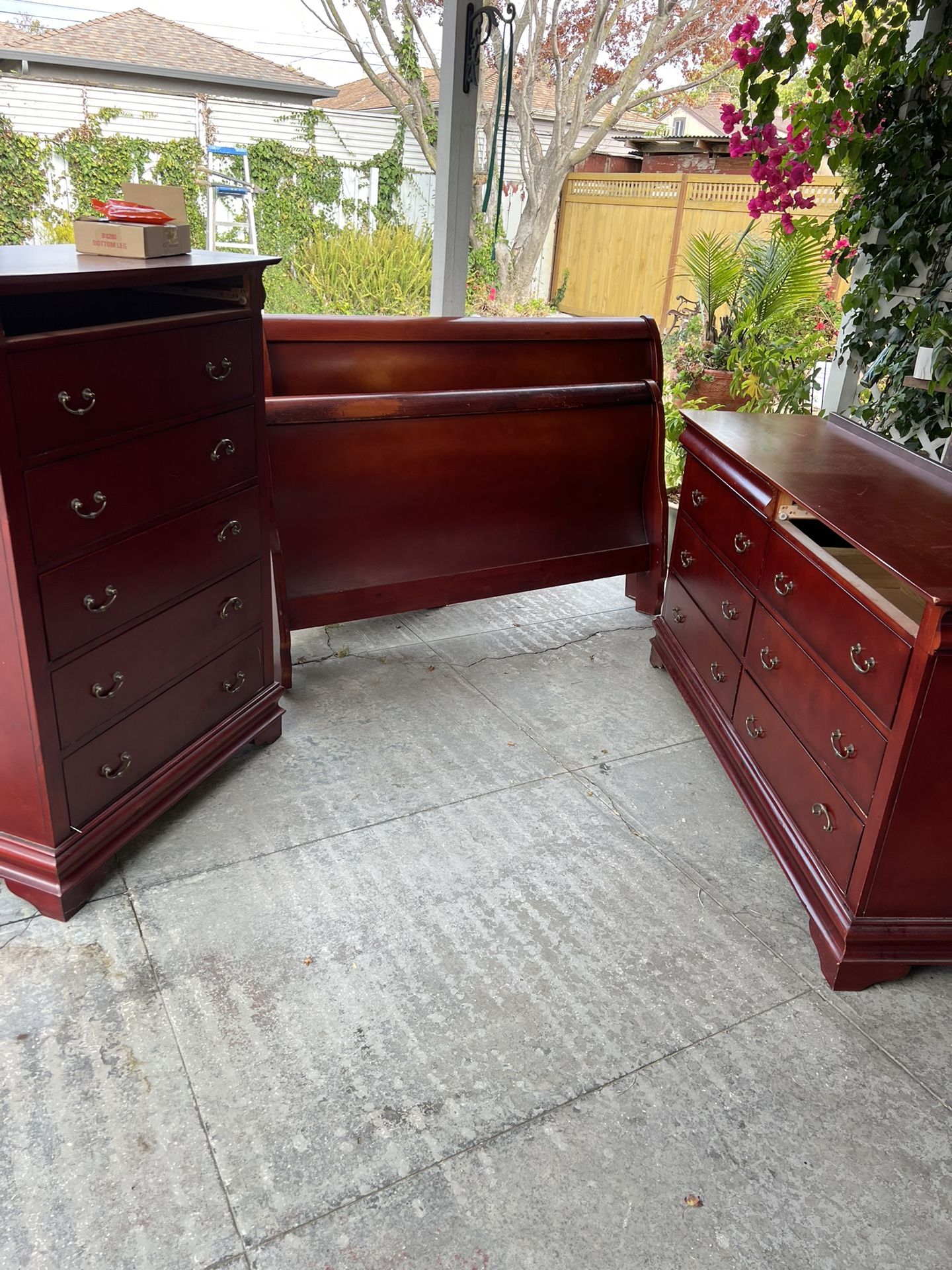 1 Dresser And Queen Bed Frame
