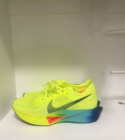 Nike Wmns ZoomX VapoFly Fastpack