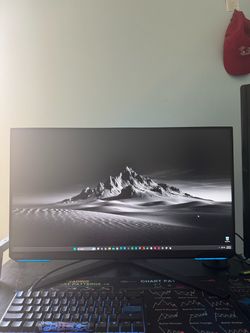 Samsung G70B 28” 4K 144hz gaming monitor