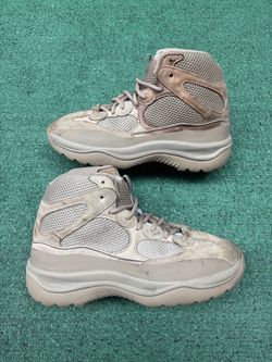 YEEZY DESERT BOOT ROCK SIZE 9