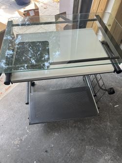 Glass Desktop, Ideal For Drafting Students