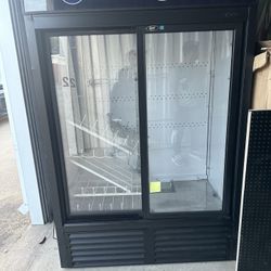 Store Coolers Display Cases , Shelves