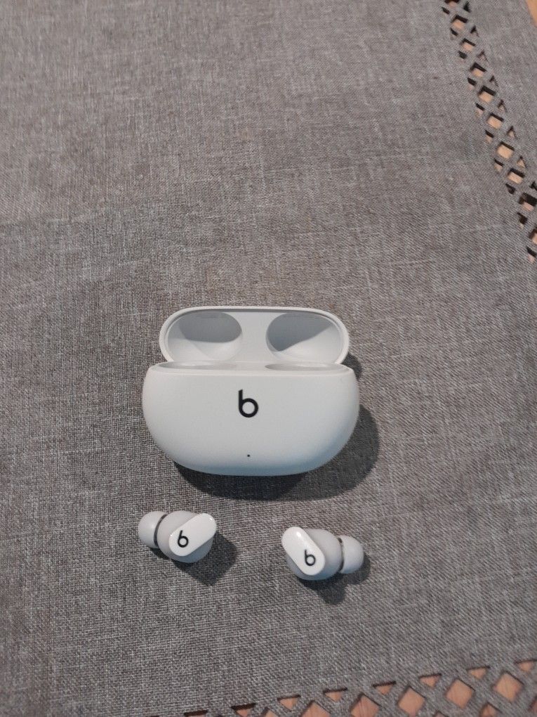 Beats Earbuds