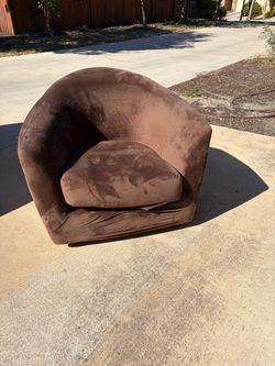 Brown Barrel swivel Accent Chair