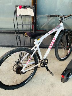 Gt bike (accepting trades for e scooter, pit bike or any gas or electric moving things!)