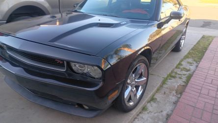2010 dodge challenger rt