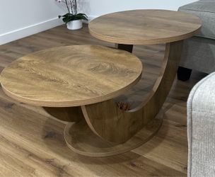Finmind 46" Round Coffee Table with U-Shaped Frame, Modern 2-Tier Accent Center Table for Living Room, Apartment, Oak