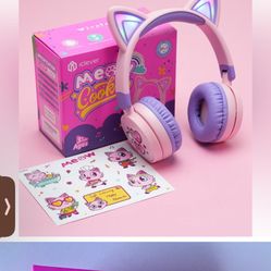 iClever Kids Bluetooth Headphones, Light Up Cat Ear, Safe Volume New 