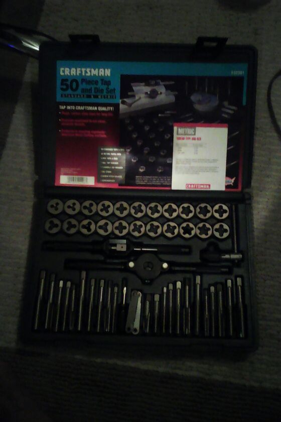 Brand new Sears craftsman tap and die set, standard and metric 952381