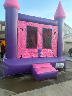 Brinca (bounce house)