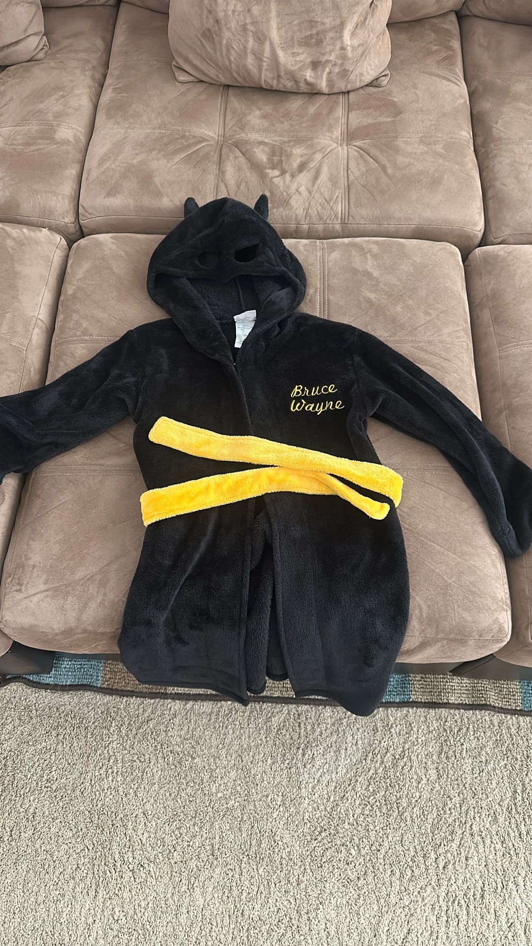 Batman Bath Robe (S 6/7)